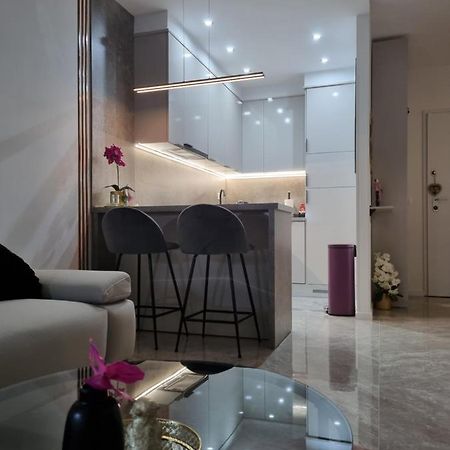 Apartment "50 Shades" With Balcony And Free Parking In The Garage ザダル エクステリア 写真