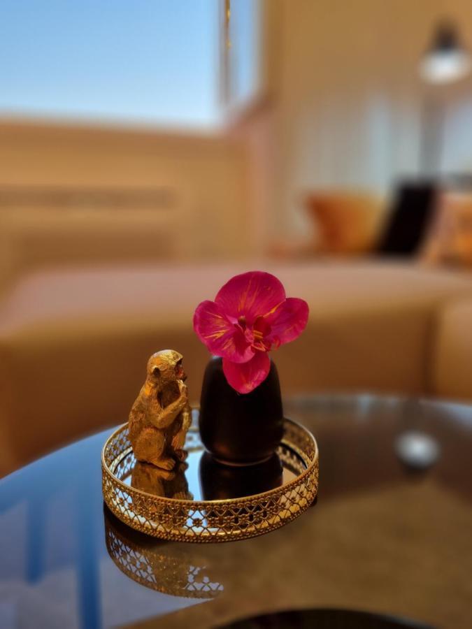Apartment "50 Shades" With Balcony And Free Parking In The Garage ザダル エクステリア 写真
