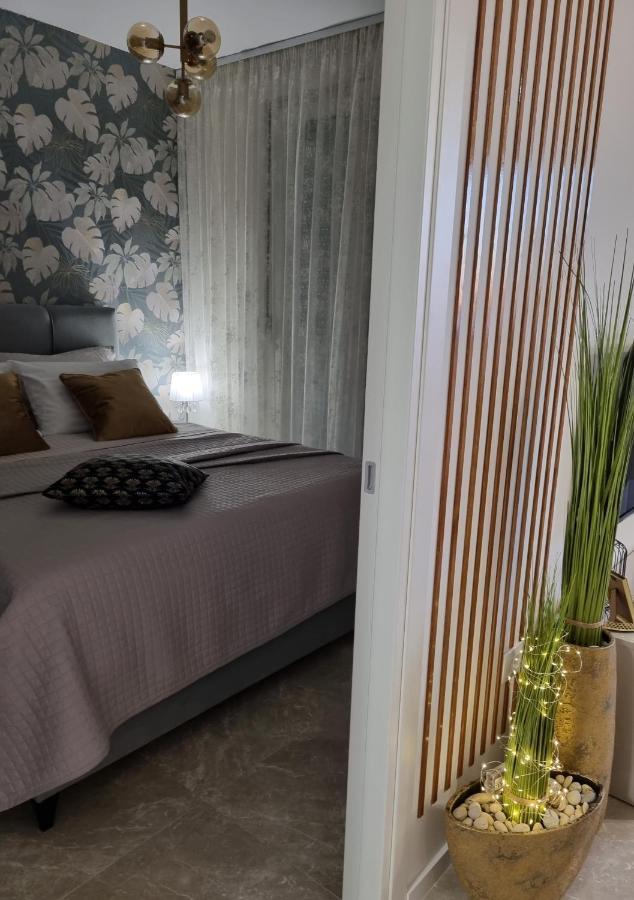 Apartment "50 Shades" With Balcony And Free Parking In The Garage ザダル エクステリア 写真