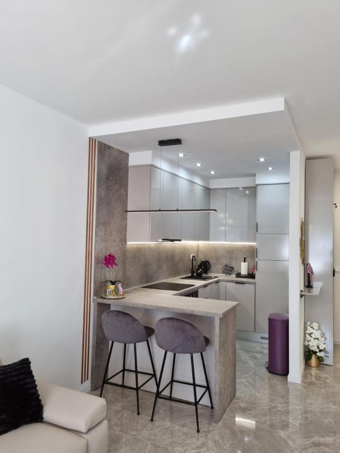 Apartment "50 Shades" With Balcony And Free Parking In The Garage ザダル エクステリア 写真