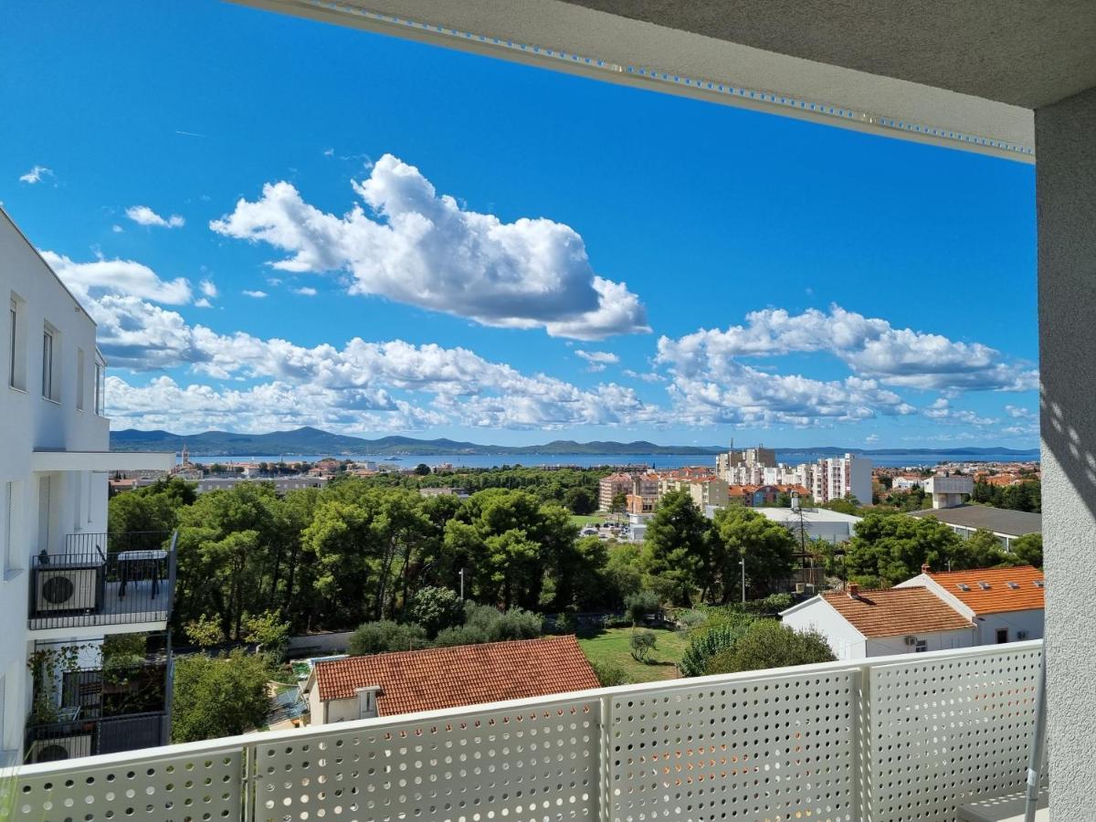 Apartment "50 Shades" With Balcony And Free Parking In The Garage ザダル エクステリア 写真