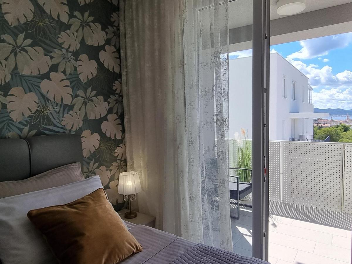 Apartment "50 Shades" With Balcony And Free Parking In The Garage ザダル エクステリア 写真