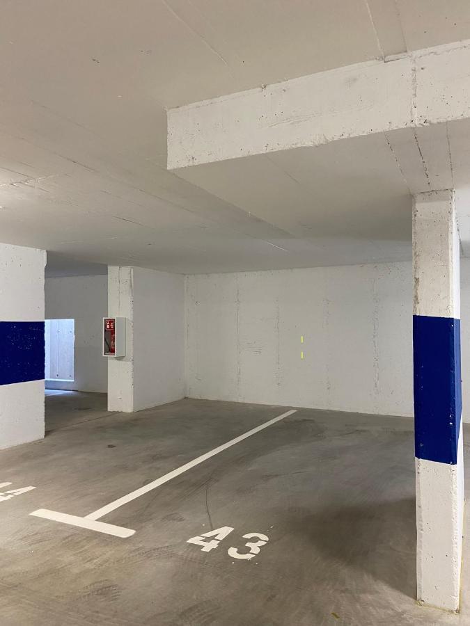 Apartment "50 Shades" With Balcony And Free Parking In The Garage ザダル エクステリア 写真