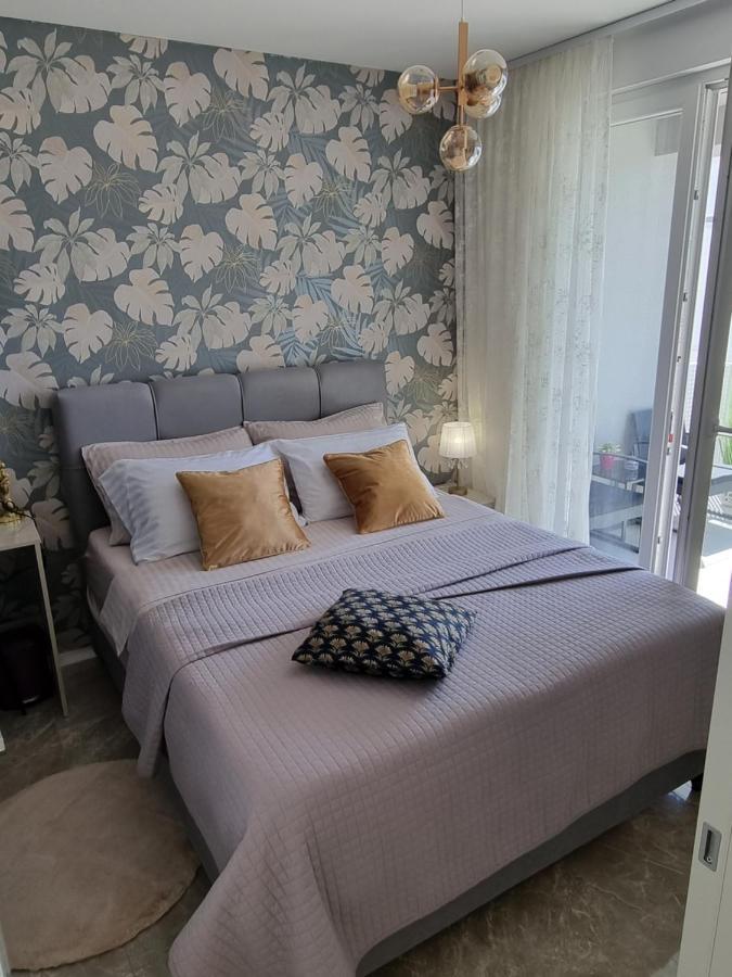 Apartment "50 Shades" With Balcony And Free Parking In The Garage ザダル エクステリア 写真