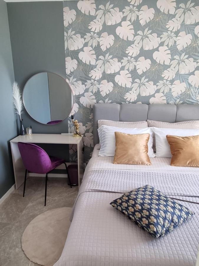 Apartment "50 Shades" With Balcony And Free Parking In The Garage ザダル エクステリア 写真
