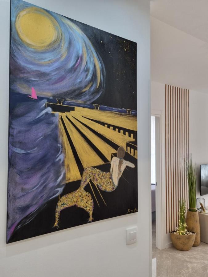 Apartment "50 Shades" With Balcony And Free Parking In The Garage ザダル エクステリア 写真
